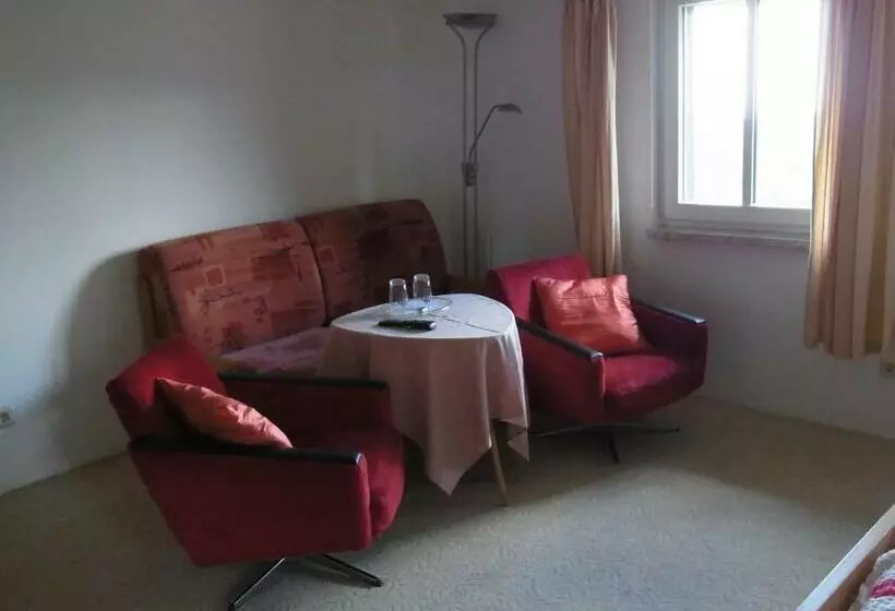 Standard-huone, Helenenhof
