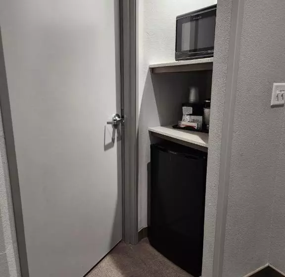 身障者適用キングサイズベッドルーム, La Quinta By Wyndham Dallas Grand Prairie North