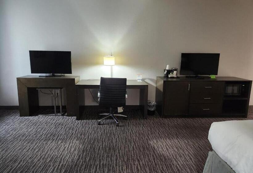 חדר דלוקס מותאם לאנשים עם מוגבלויות, La Quinta By Wyndham Dallas Grand Prairie North