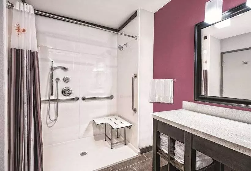 障害者適応デラックスルーム, La Quinta By Wyndham Dallas Grand Prairie North