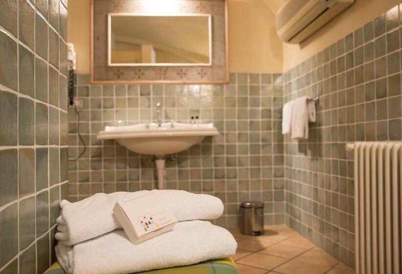 غرفة قياسية, Tenuta La Cascinetta