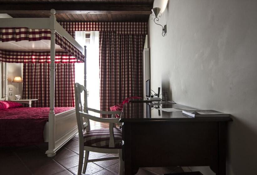 جناح جونيور, Tenuta La Cascinetta