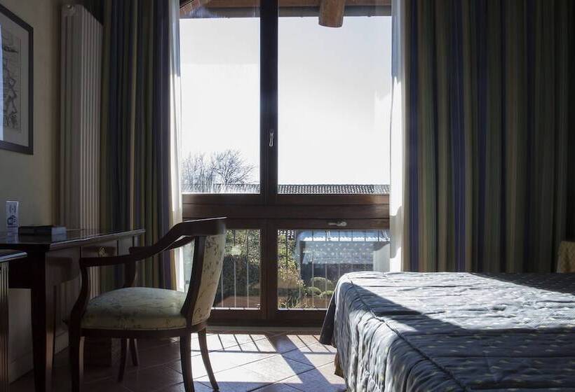 수피리어 룸, Tenuta La Cascinetta