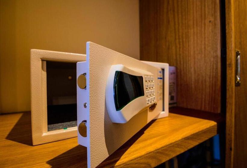 غرفة سوبيريور, Urbano