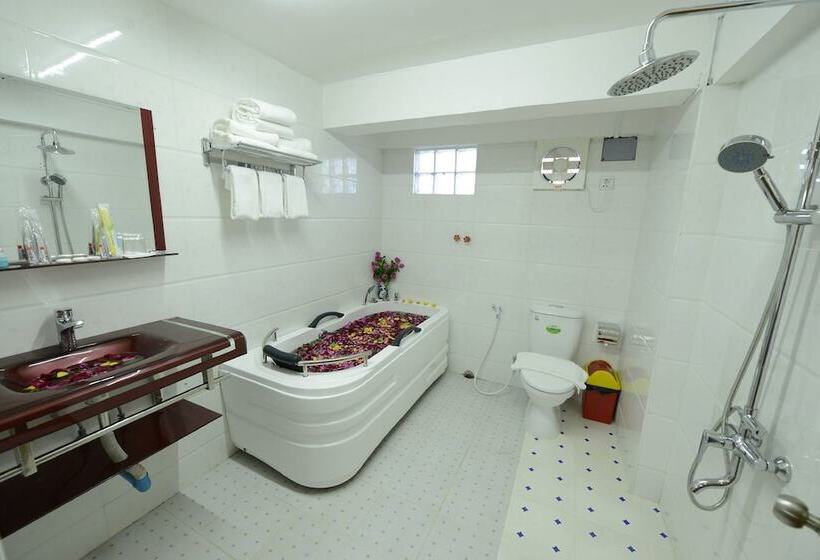 اتاق خانوادگی, Win Star