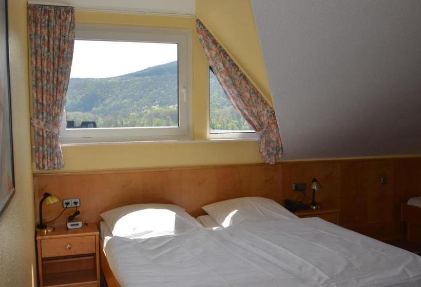 标准间, Zwei Mohren