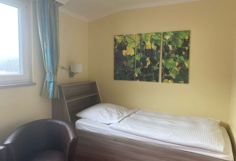 标准间, Zwei Mohren