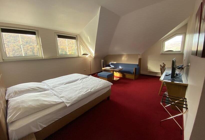 舒适型房间, Zwei Mohren