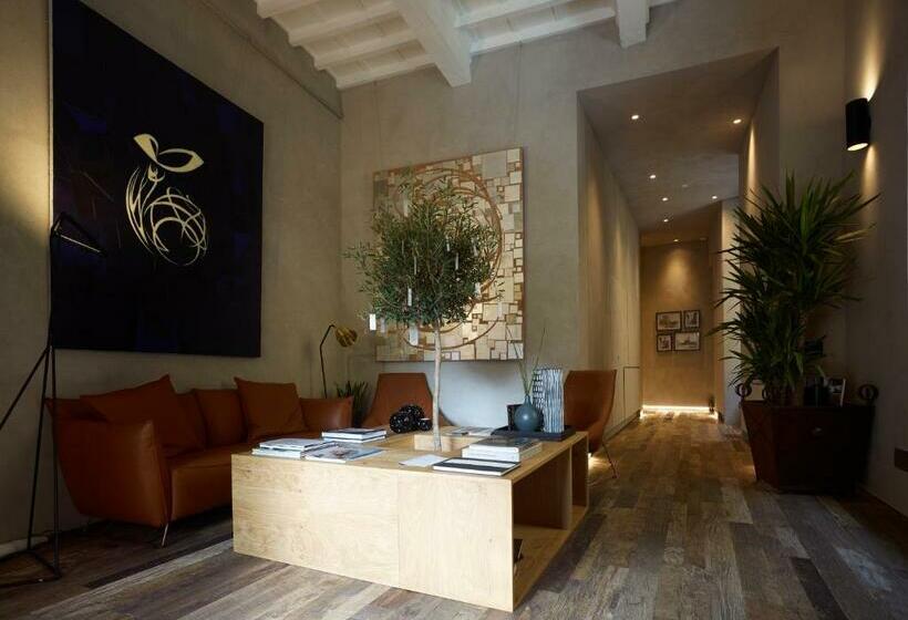 اتاق لوکس, Benci House