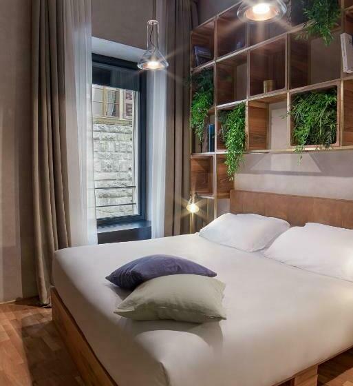 اتاق لوکس, Benci House