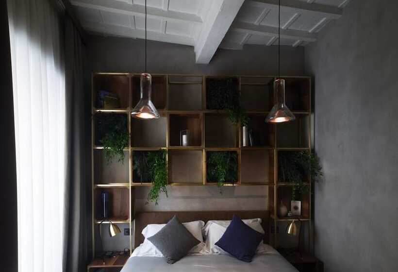 اتاق لوکس, Benci House