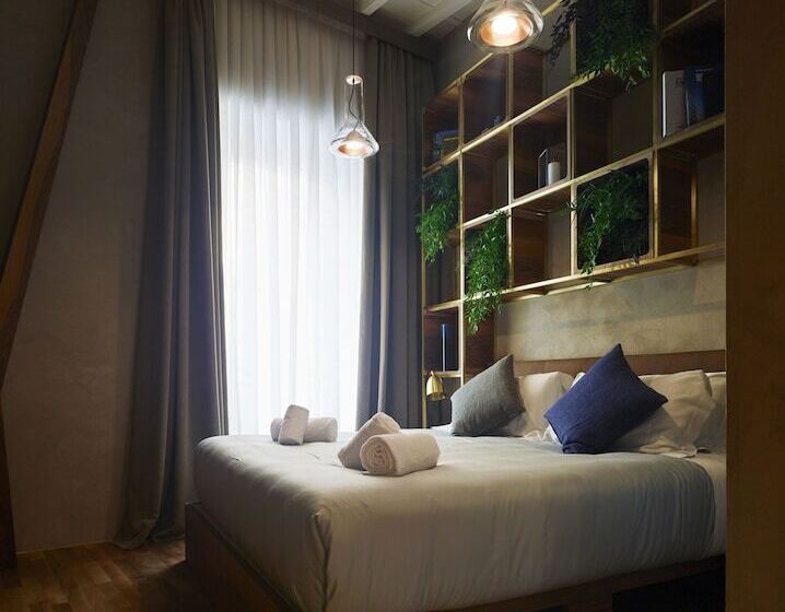 اتاق لوکس, Benci House