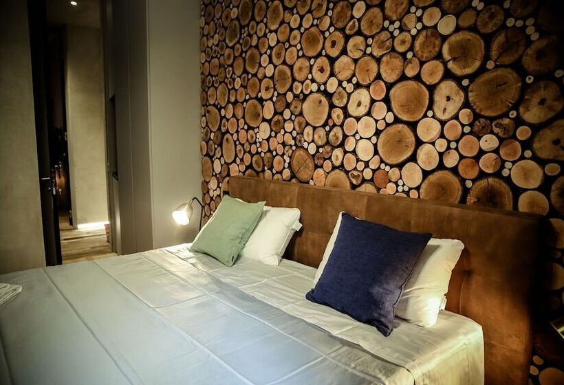 اتاق لوکس, Benci House