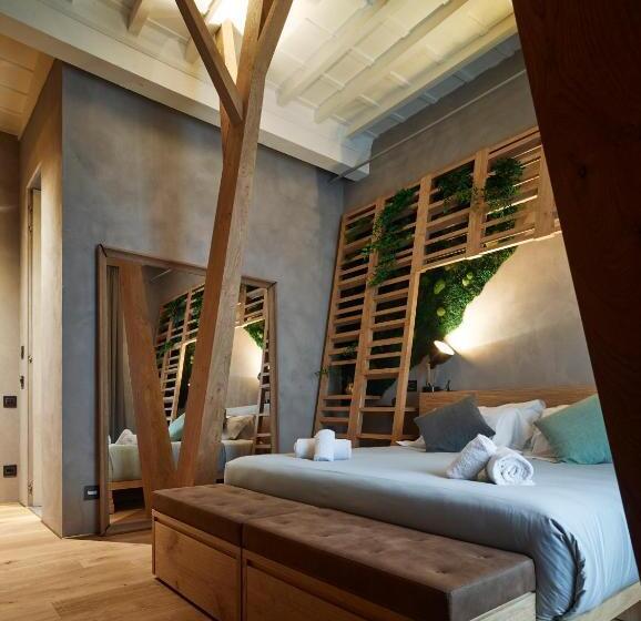 اتاق سوپریور, Benci House