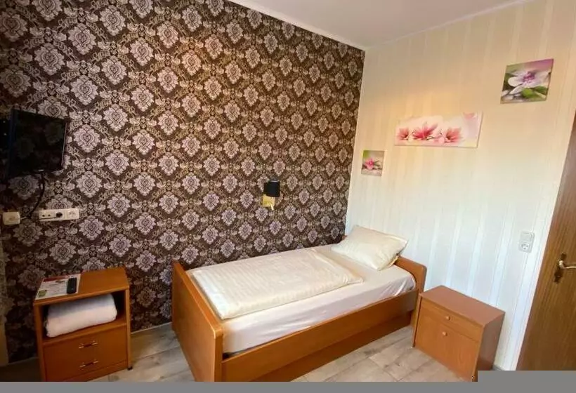 クラシックルーム, Schröder S Motel
