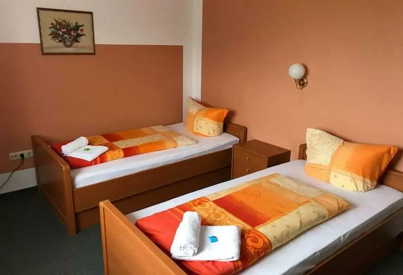 クラシックルーム, Schröder S Motel