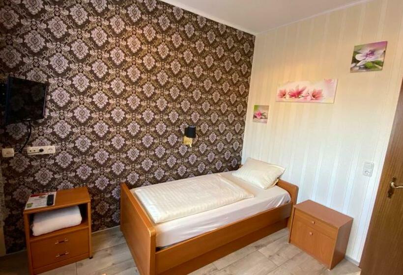 经典单人间, Schröder S Motel