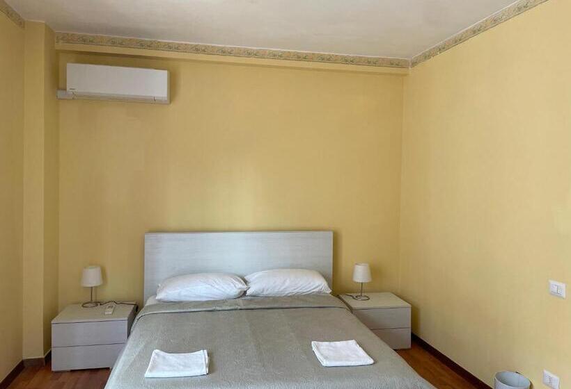 اتاق لوکس با تخت بزرگ, B&b Le Rose