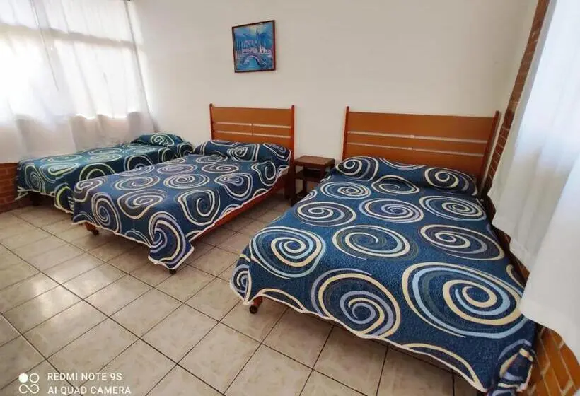 Standard Kolmen Hengen Huone, Qp ó Quinta Paquita