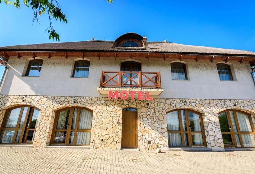 标准间, Tekergő Motel és étterem