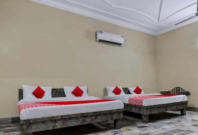 Трехместный Номер Классика, Real Residency