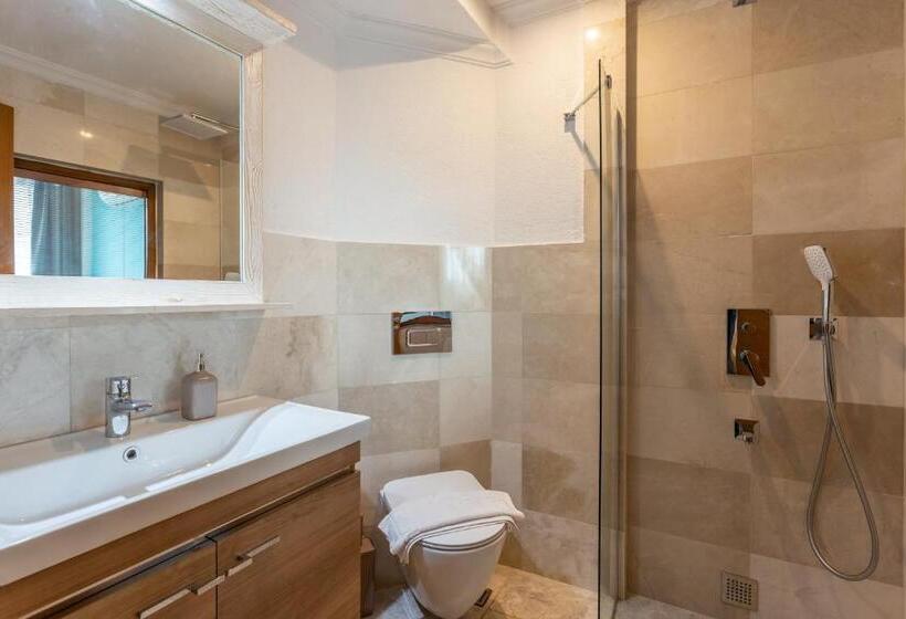 Triple Room Sea View, Nest Gunay Otel