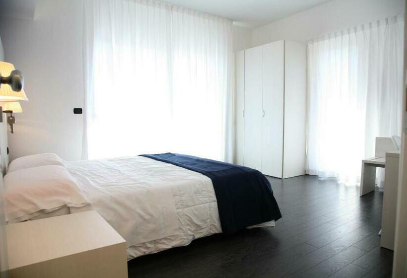 اتاق استاندارد با بالکن, Areté Luxury Room
