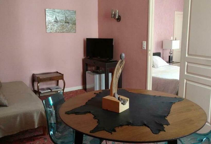 جناح, Ermitage De Peyreleau