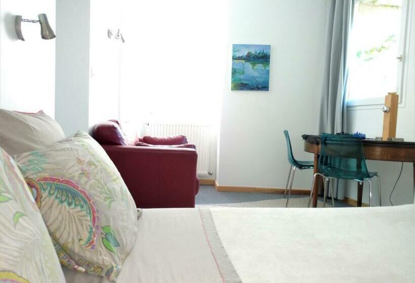 غرفة ديلوكس, Ermitage De Peyreleau