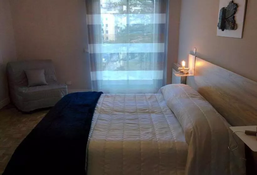 سوییت جونیور با بالکن, Ciauru Design B&b