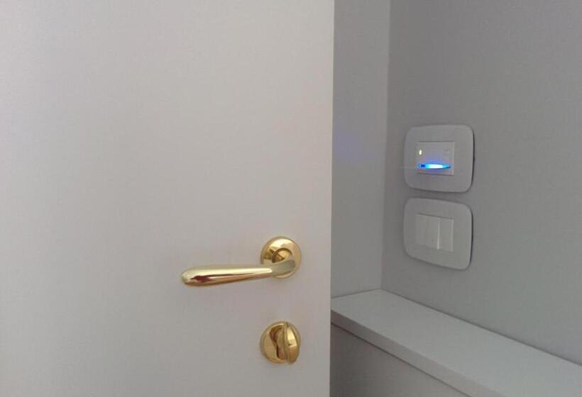Quarto Estandar com Sacada, Ciauru Design B&b