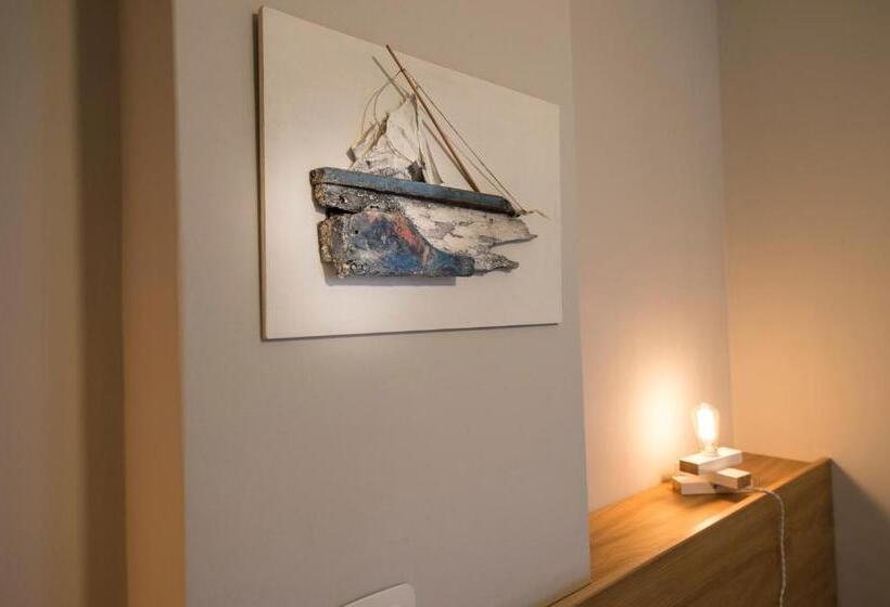 غرفة إقتصادية, Ciauru Design B&b