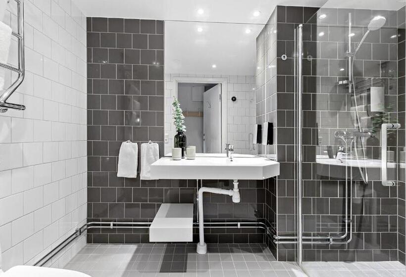 标准工作室, Forenom Hotel Kista