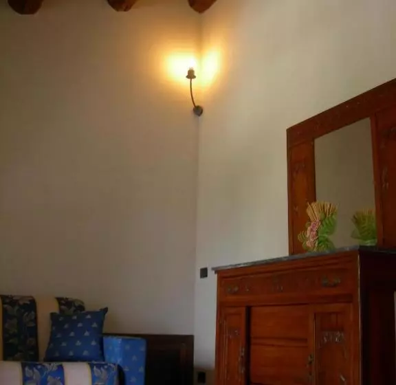 Standard Kolmen Hengen Huone Parveke, Agriturismo Borgo San Martino
