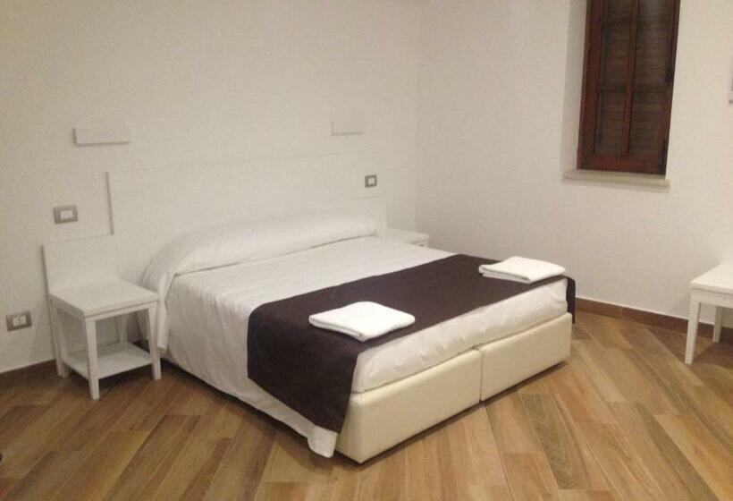 غرفة قياسية, Il Pirata