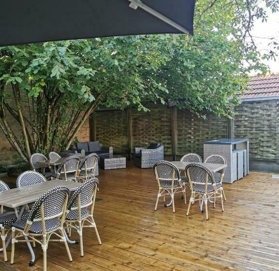 غرفة قياسية, Le P'tit Bouchon