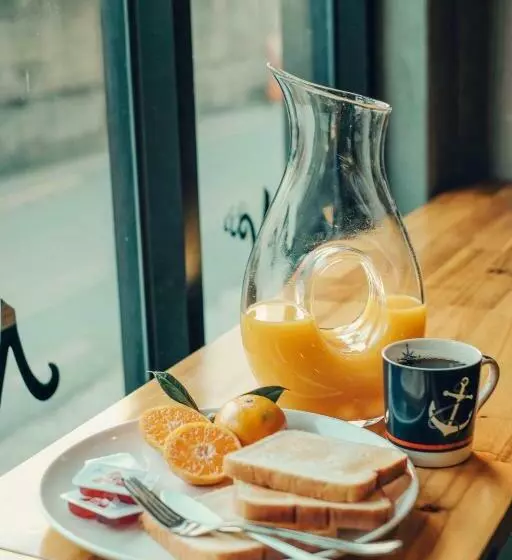 اتاق لوکس, Noel Business