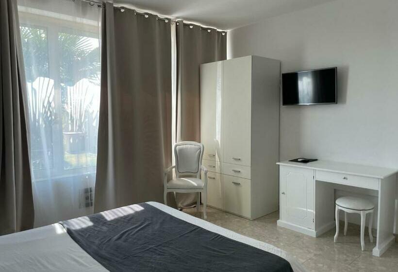 Четырехместный Номер Deluxe, Noventa