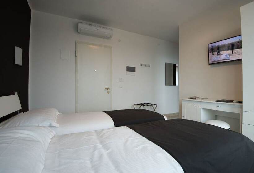 Четырехместный Номер Deluxe, Noventa