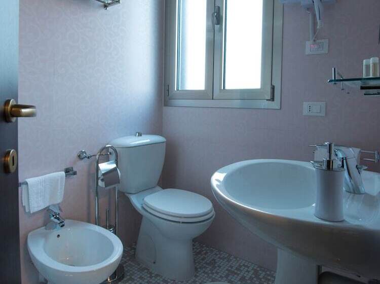 Номер Deluxe, Noventa