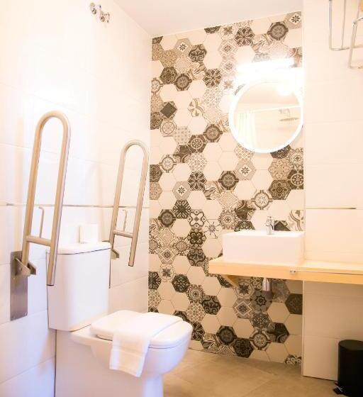 חדר סטנדרט יחיד מותאם לאדם עם מוגבלויות, Pension Restaurante Casa Camiño