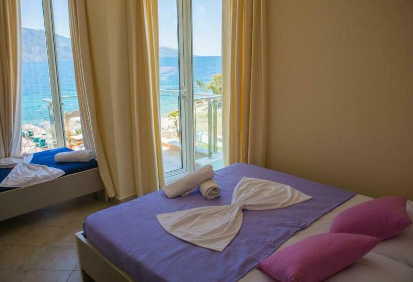 Triple Room Sea View, Royal