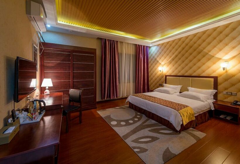 اتاق لوکس, Warm Harbor