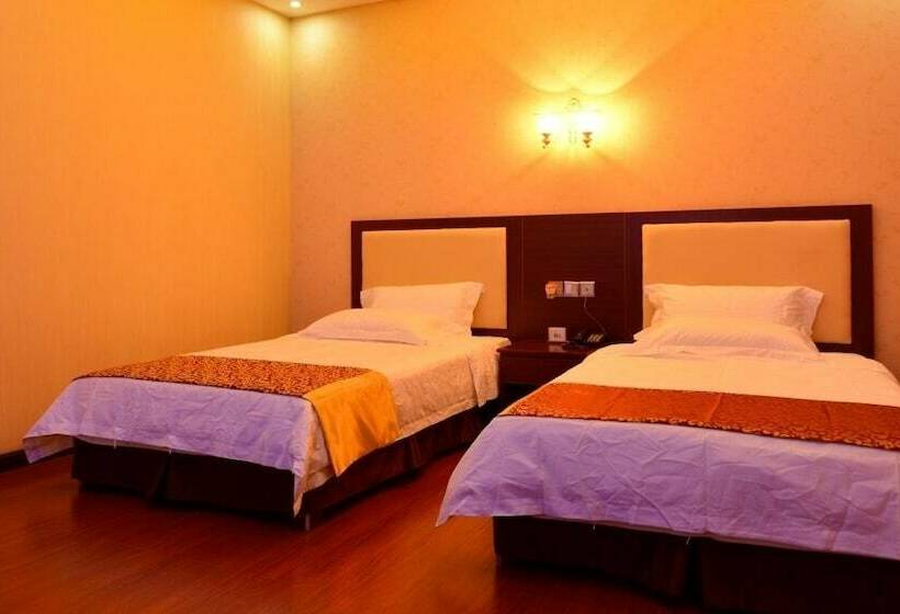 اتاق لوکس, Warm Harbor