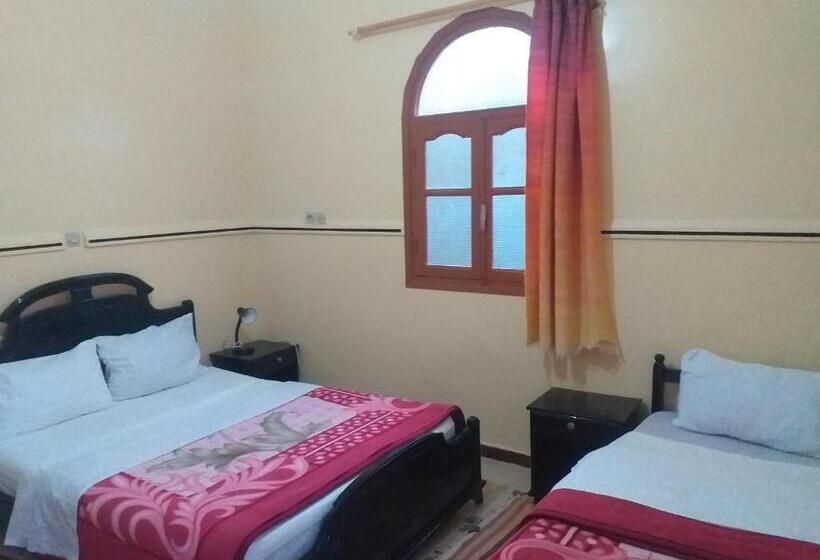 Chambre Standard Individuelle, Kasbah Hotel Camping Jurassique