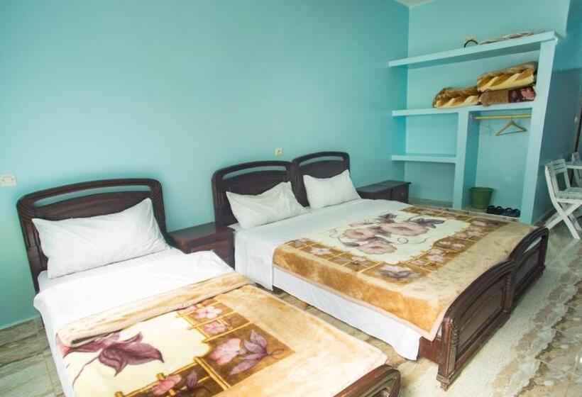 اتاق استاندارد سه نفره, Kasbah Hotel Camping Jurassique