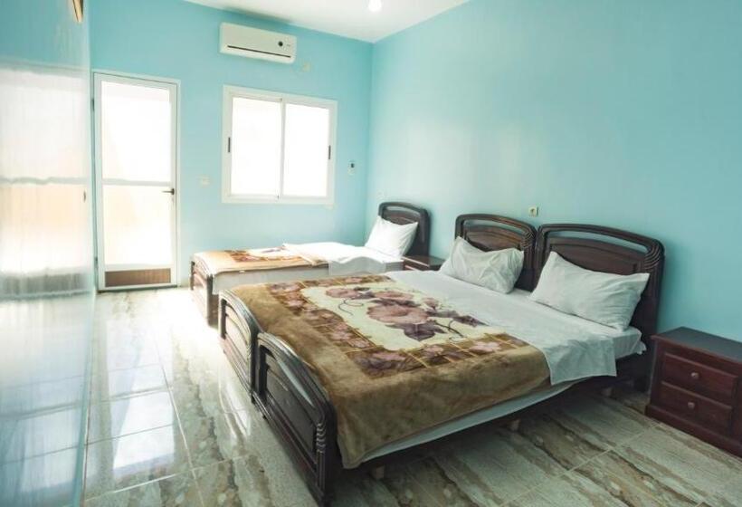 Chambre Triple Standard, Kasbah Hotel Camping Jurassique