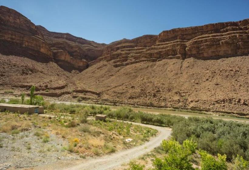 اتاق استاندارد سه نفره, Kasbah Hotel Camping Jurassique