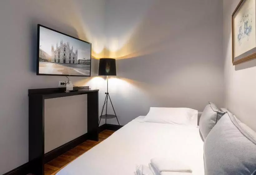 سوییت, Castello Guest House Milano