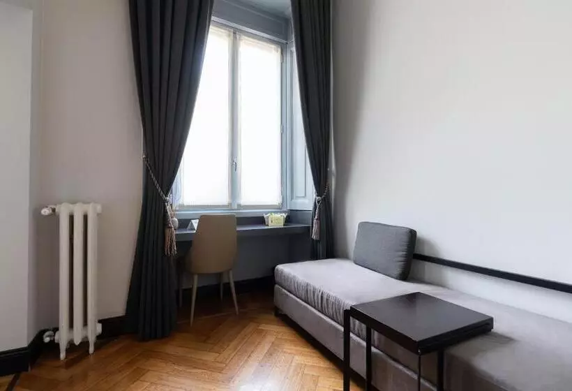 سوئیت با چشم‌انداز, Castello Guest House Milano